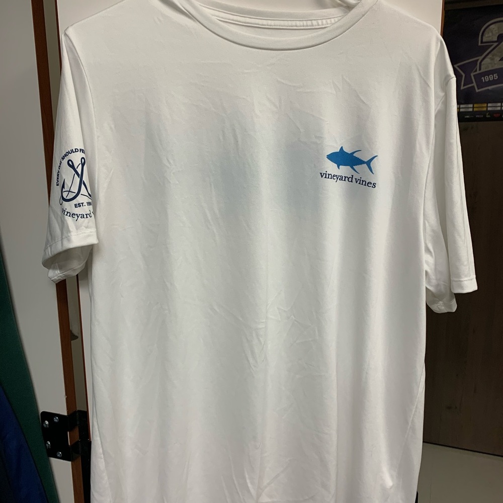 Vineyard Vines dry-fit tee
